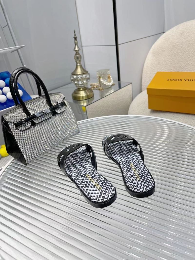 Louis Vuitton Slippers